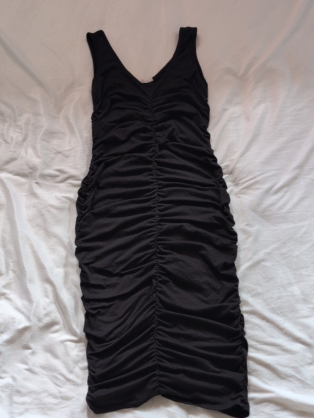 Heart Hips Ruched Bodycon V-Neck Dress Black Ruched Midi Dress